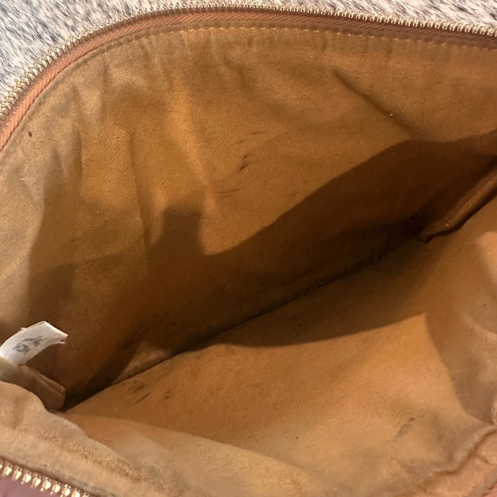 MCM Pouch in Visetos Original - Picture 8 of 10